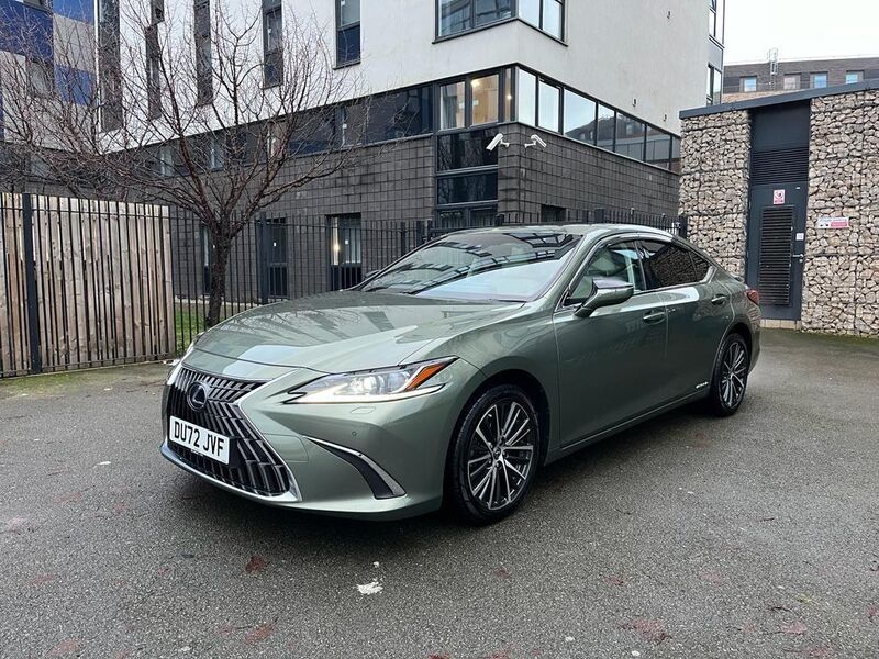 View LEXUS ES 300H 2.5 300h E-CVT Euro 6 (s/s) 4dr