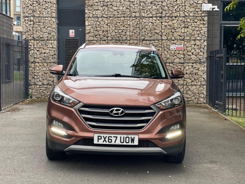 View HYUNDAI TUCSON 1.6 GDi Blue Drive SE Nav Euro 6 (s/s) 5dr