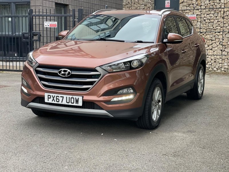 View HYUNDAI TUCSON 1.6 GDi Blue Drive SE Nav Euro 6 (s/s) 5dr