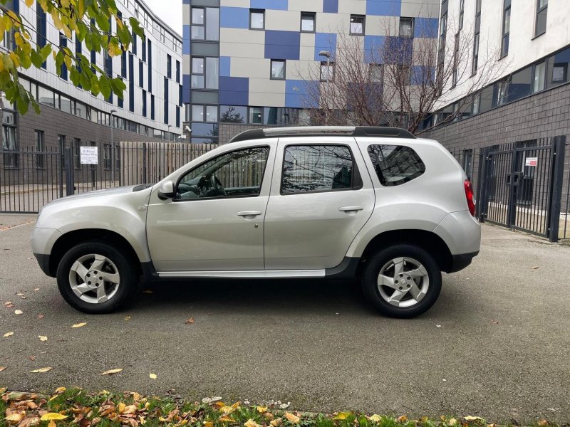 View DACIA DUSTER 1.5 dCi Laureate Euro 5 5dr