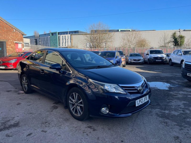 View TOYOTA AVENSIS 1.8 V-Matic TR Euro 5 4dr