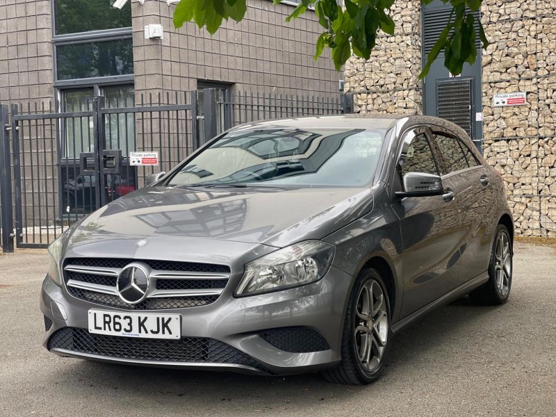 View MERCEDES-BENZ A CLASS 1.8 A200 CDI Sport 7G-DCT Euro 5 (s/s) 5dr