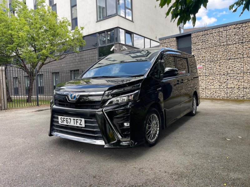 View TOYOTA NOAH 