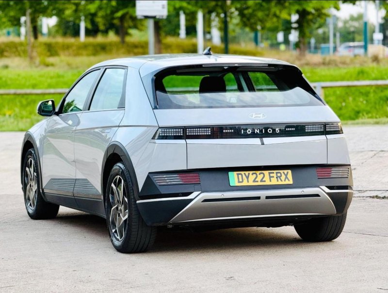 View HYUNDAI IONIQ 5 58kWh SE Connect Auto 5dr
